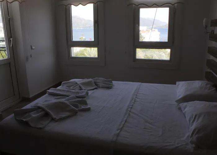 Hotell Pearl Of 3*