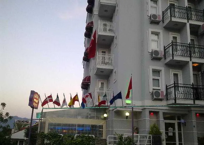 Hotell Pearl Of 3*