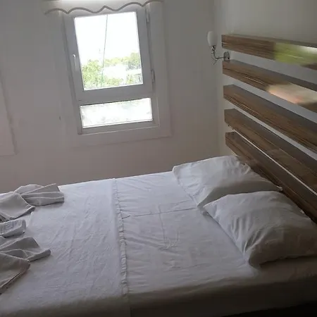 酒店 Pearl Of 马尔马里斯