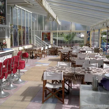 酒店 Pearl Of 马尔马里斯