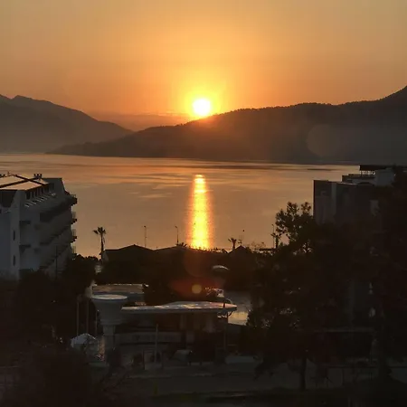 فندق Pearl Of مرمريس