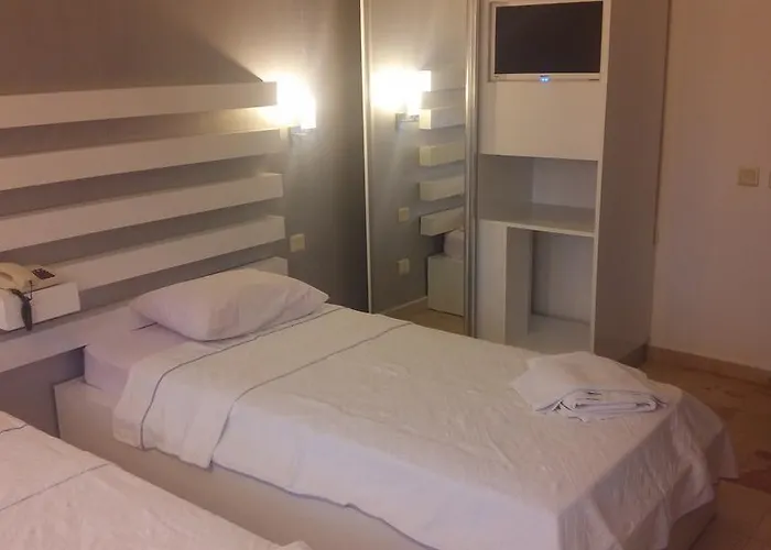 Hotel Pearl Of 3*